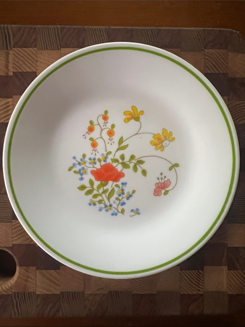 Corelle by Corning pair of small plates